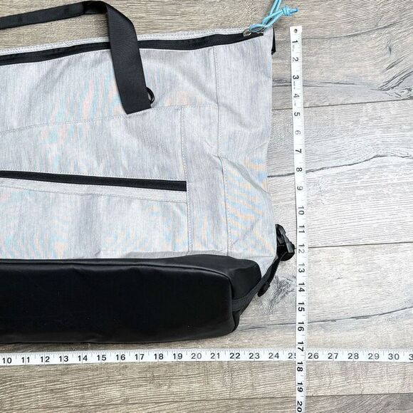 Bagsmart Light Gray Canvas Weekender Tote Bag - NWOT Comes with extras - Picture 9 of 11